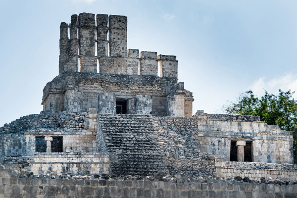 Redefining Ancient Maya Culture Through the Study of the 99 Percent