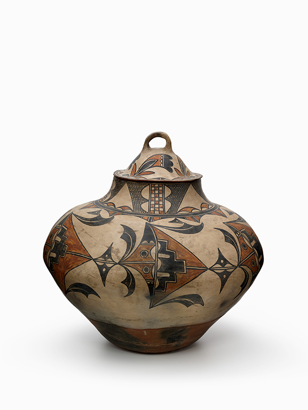 Martina Vigil and Florentino Montoya (San Ildefonso Pueblo), Storage jar with lid, ca. 1905, clay and paints, 20 1/2" x 26", IAF.1221, School for Advanced Research collection. 